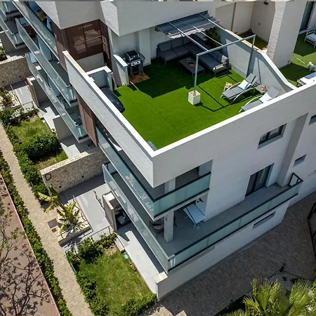 Arenal Dream Seaside Penthouse Apartment *